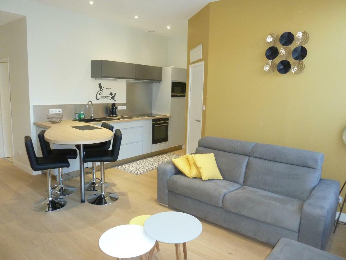 Cote Cour Apartment Bergues Bagian luar foto