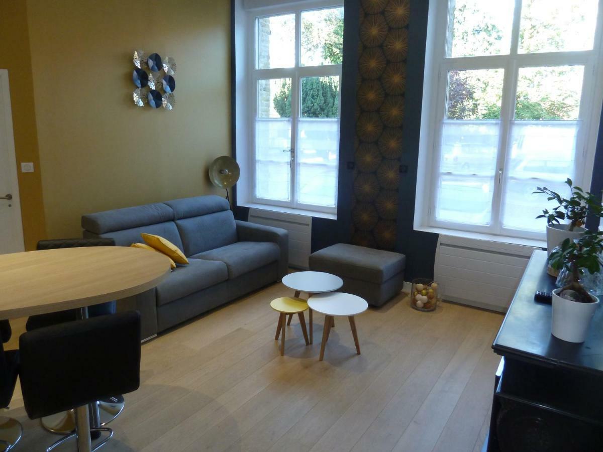 Cote Cour Apartment Bergues Bagian luar foto