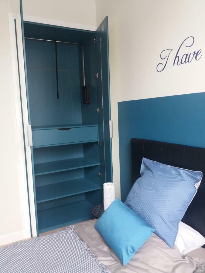Cote Cour Apartment Bergues Bagian luar foto